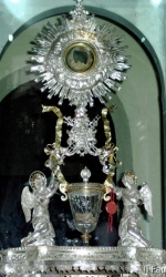 2 Prezioso ostensorio nel quale sono contenute le reliquie del Miracolo Eucaristico di Lanciano
