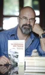 2 Roberto con il libro