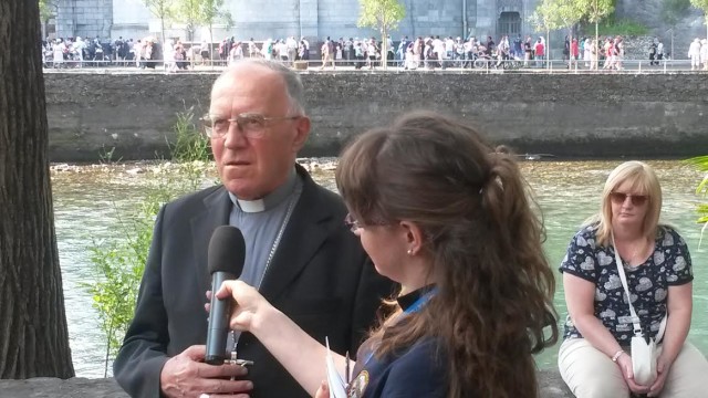 Monsignor Gestori a Lourdes d