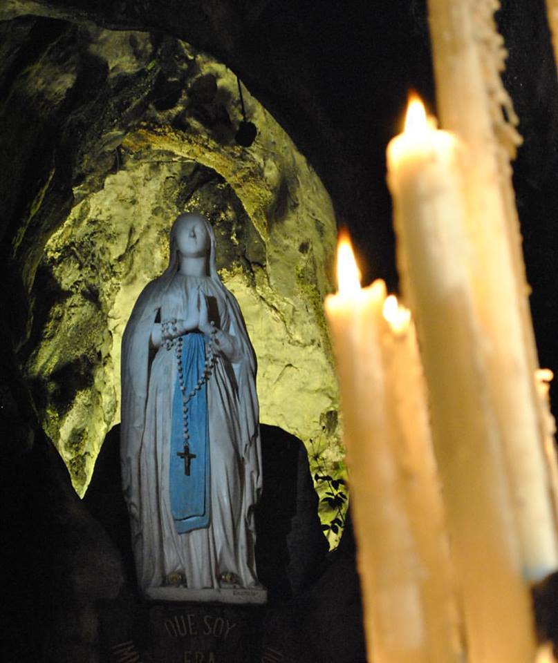 Una luce, una festa per Maria che nasce